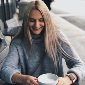 Meet your Posher, Brooke